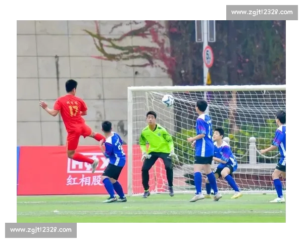 今日足球赛事精彩纷呈 全球豪门争锋 季后赛激战正酣 球迷热情高涨