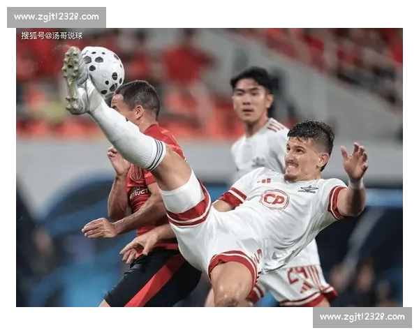 今日足球赛况解析：重点赛事预测与战术分析